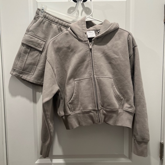 Aritzia Tops - Aritzia Cozyfleece Jacket & Skirt SET